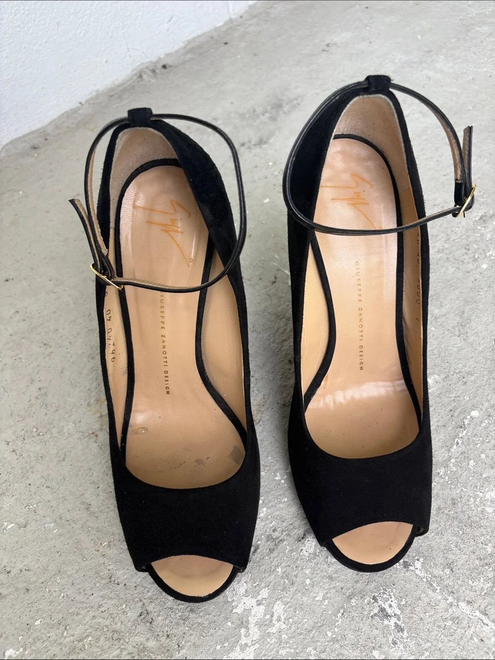 Giuseppe Zanotti suede and pony hair leopard wedges